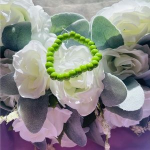 Full green bracelet